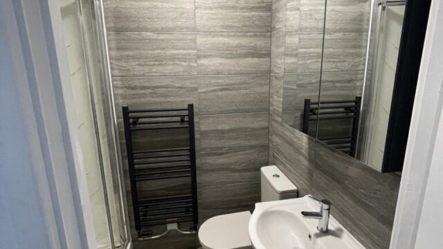 Professional Tiling and Decorating Company in Shepton Mallet