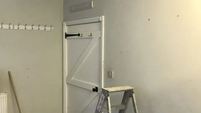 Residential painting & decorating services