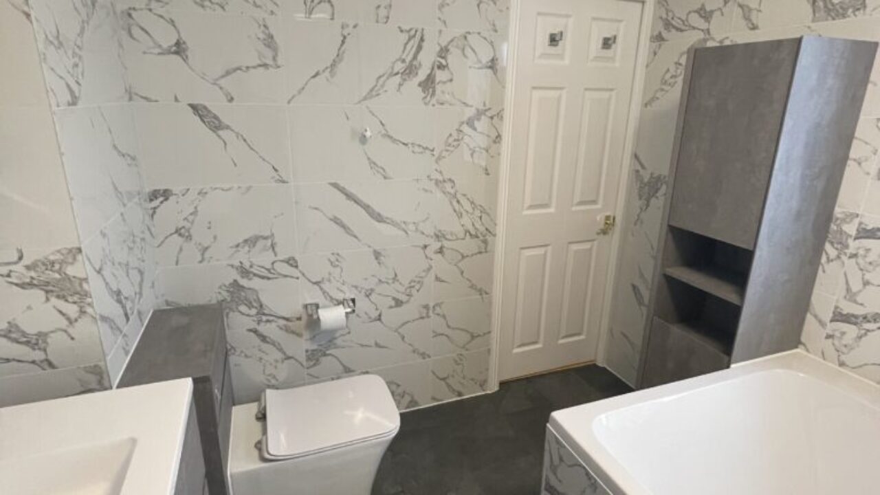 local bathroom tilers or nearby bath tiling services