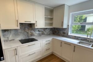 tiling a premium kitchen in glastonbury