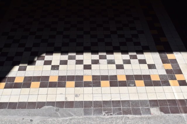 loose tile repair